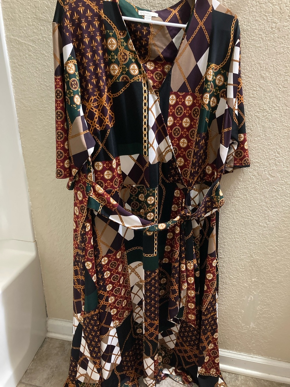 Chain-Print Belted Maxi Dress in Green & Burgundy